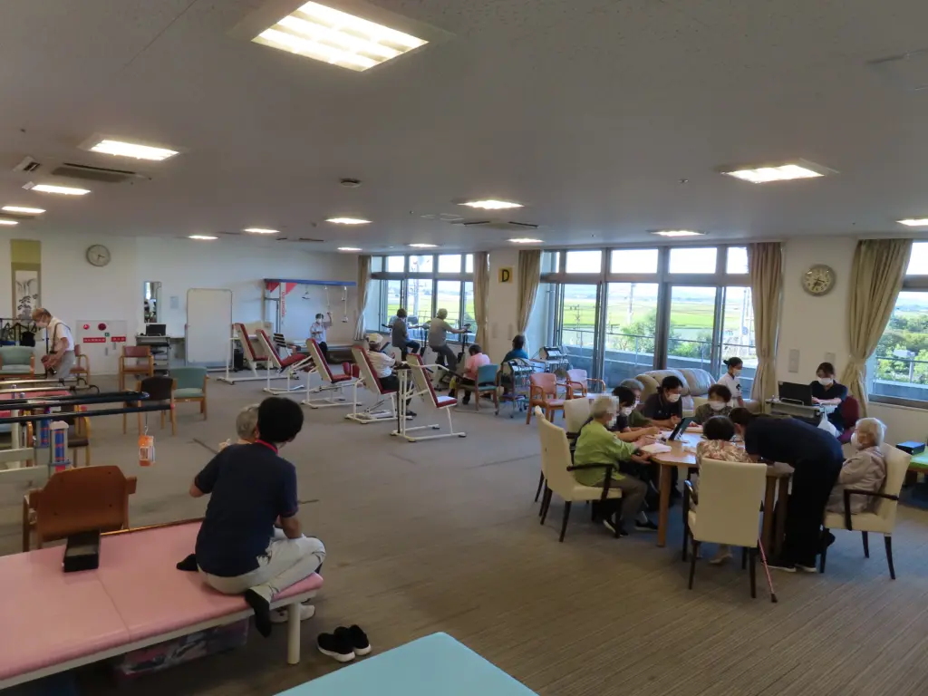 施設内での女子会の様子