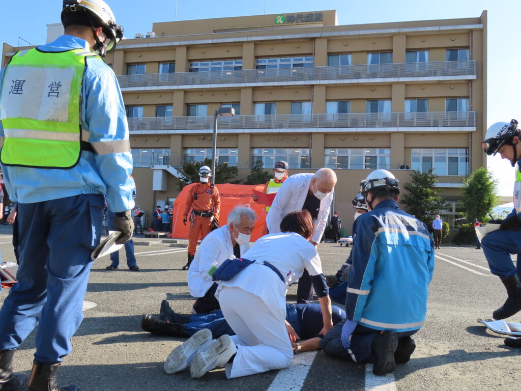 神代病院での救護訓練